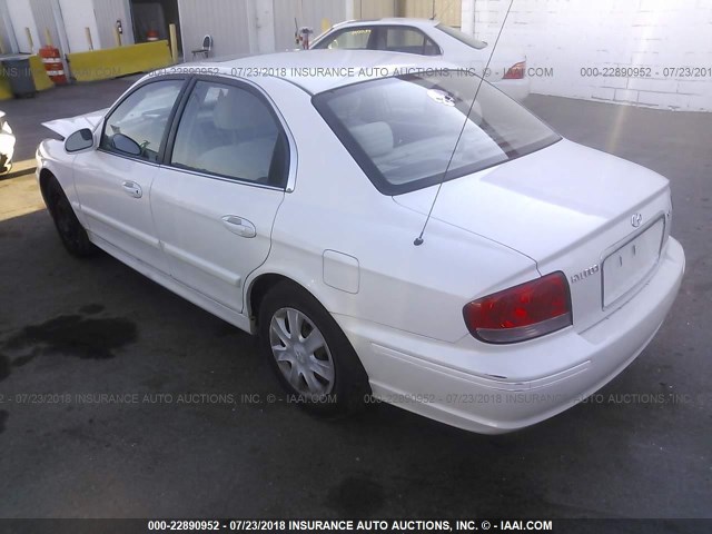 KMHWF25S12A675587 - 2002 HYUNDAI SONATA GL WHITE photo 3