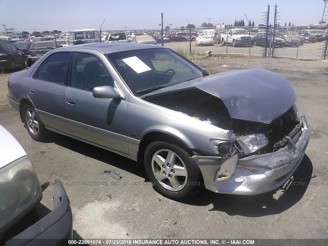 JT2BG22K710591503 - 2001 TOYOTA CAMRY CE/LE/XLE 灰色 照片 1