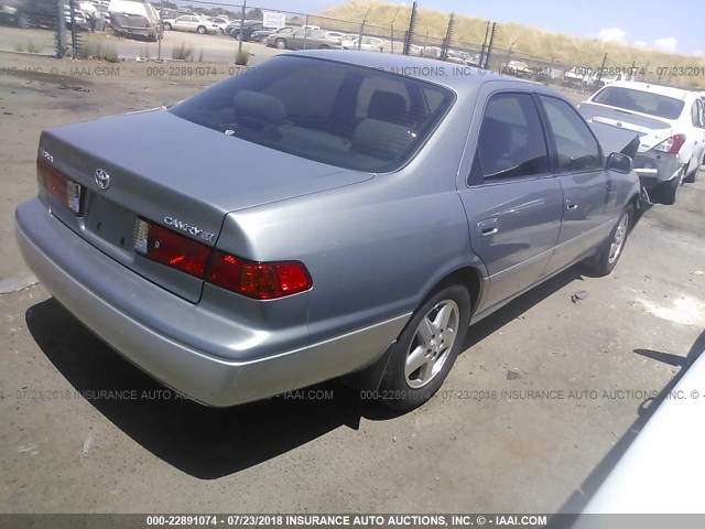 JT2BG22K710591503 - 2001 TOYOTA CAMRY CE/LE/XLE 灰色 照片 4