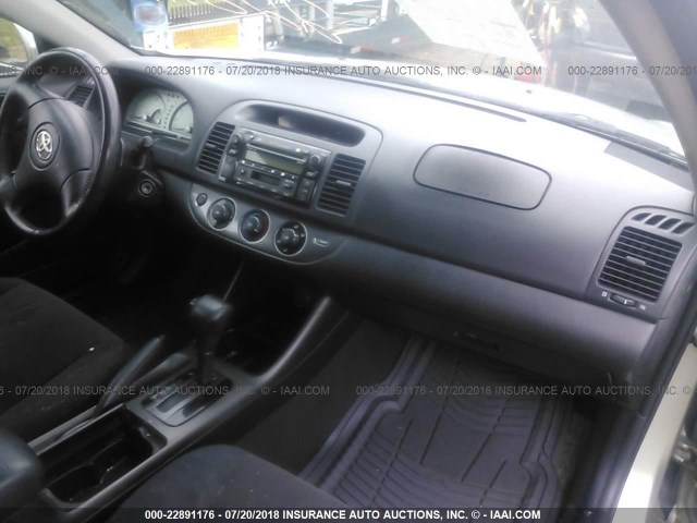 4T1BF32K62U516085 - 2002 TOYOTA CAMRY LE/XLE/SE Gümüş foto 5