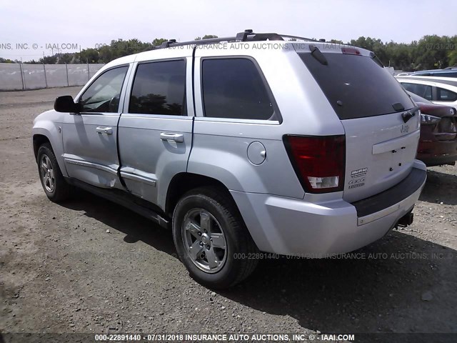 1J8HR58P07C603510 - 2007 JEEP GRAND CHEROKEE LIMITED SILVER photo 3