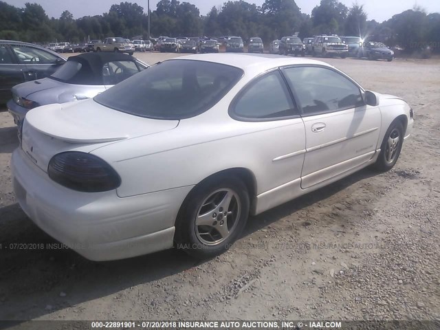 1G2WP12KX2F224701 - 2002 PONTIAC GRAND PRIX GT WHITE photo 4