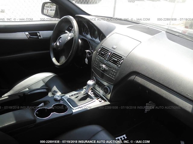 WDDGF54XX9F334134 - 2009 MERCEDES-BENZ C 300 BLACK photo 5