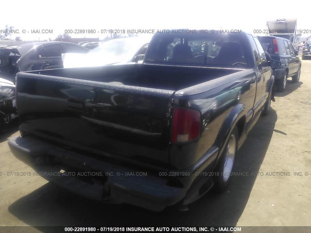 1GCCS19W718152901 - 2001 CHEVROLET S TRUCK S10 BLACK photo 4