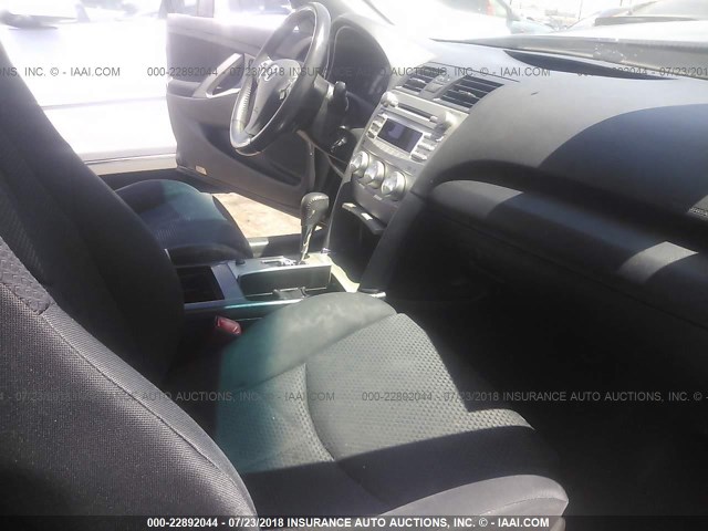 4T1BF3EK3BU166099 - 2011 TOYOTA CAMRY SE/LE/XLE BLACK photo 5