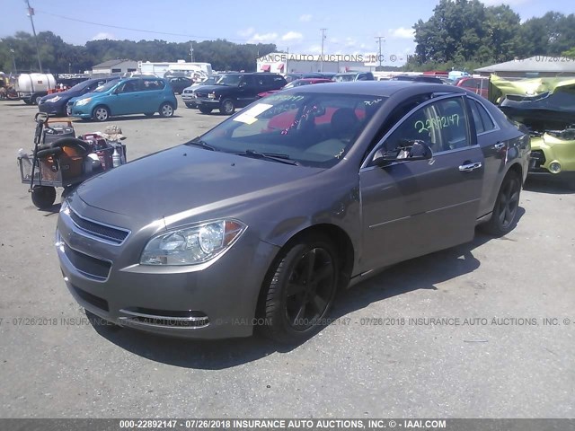 1G1ZC5EU2CF123400 - 2012 CHEVROLET MALIBU 1LT 灰色 照片 2