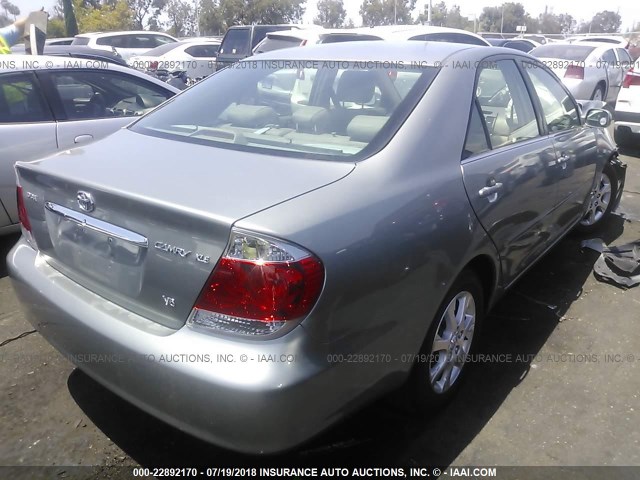 JTDBF32K350165703 - 2005 TOYOTA CAMRY LE/XLE/SE 银色 照片 4
