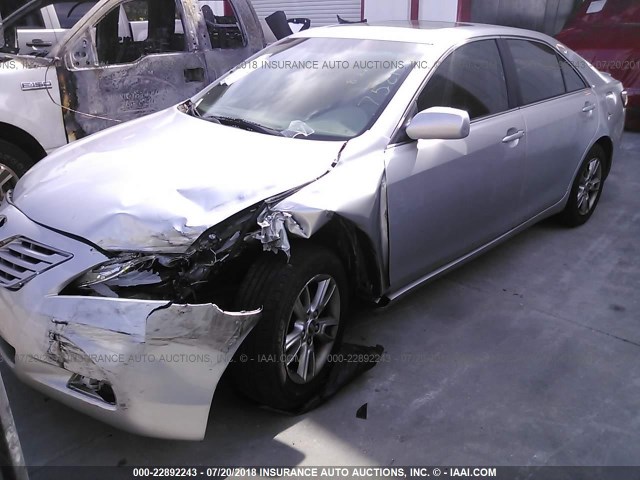 4T1BK46K49U087521 - 2009 TOYOTA CAMRY SE/LE/XLE SILVER photo 2