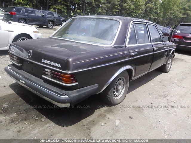 WDBAB33A7DB018508 - 1983 MERCEDES-BENZ 300 DT BROWN photo 4