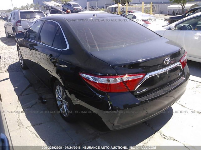 4T1BF1FK9FU905467 - 2015 TOYOTA CAMRY LE/XLE/SE/XSE 黑色 照片 3