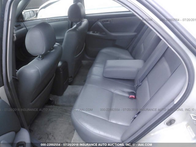 4T1BF28K11U967196 - 2001 TOYOTA CAMRY LE/XLE SILVER photo 8