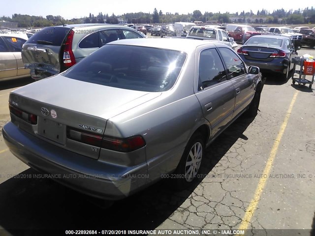 4T1BF22KXVU018521 - 1997 TOYOTA CAMRY CE/LE/XLE ნაცრისფერი ფოტო 4
