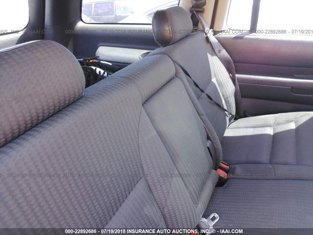 1B4HS38NX2F157191 - 2002 DODGE DURANGO SPORT/SXT SILVER photo 8