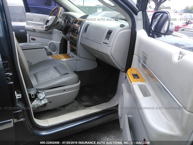 1A8HX58P27F528586 - 2007 CHRYSLER ASPEN LIMITED 蓝色 照片 5