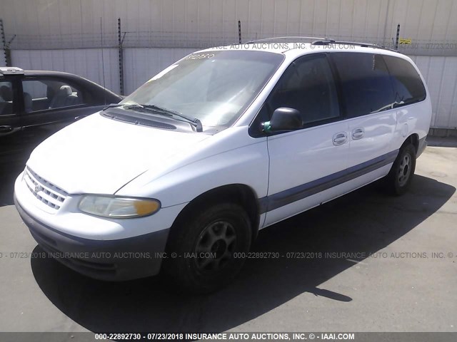 1C4GJ44G5YB765456 - 2000 CHRYSLER GRAND VOYAGER SE WHITE photo 2