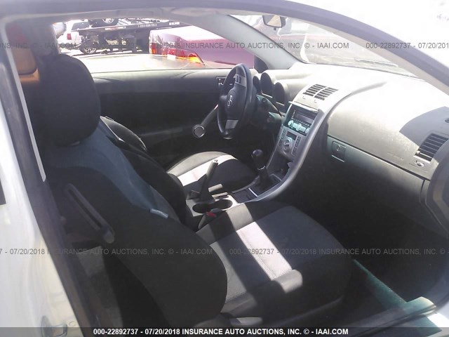 JTKDE167580251307 - 2008 TOYOTA SCION TC WHITE photo 5