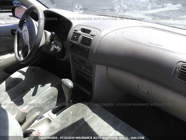 2T1BR18E1XC175085 - 1999 TOYOTA COROLLA VE/CE/LE 勃艮第红 照片 5