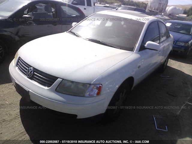 WVWPD63B1XE508302 - 1999 VOLKSWAGEN PASSAT GLX 白色 照片 2