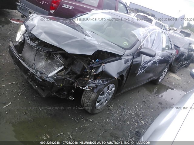 4T1BF3EK6BU205638 - 2011 TOYOTA CAMRY SE/LE/XLE ნაცრისფერი ფოტო 2