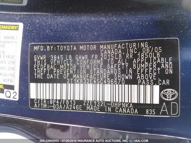 2T1KR32E45C496670 - 2005 TOYOTA COROLLA MATRIX XR BLUE photo 9
