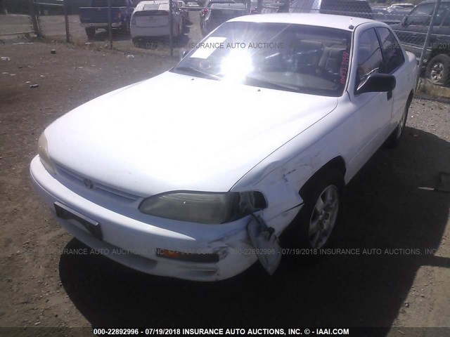 JT2BG12K3T0370882 - 1996 TOYOTA CAMRY DX/LE/XLE თეთრი ფოტო 2