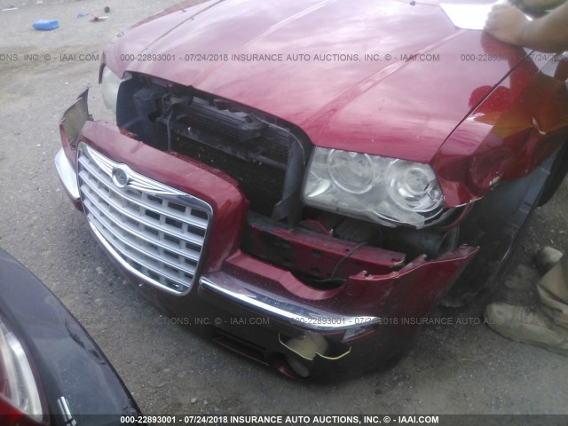 2C3KA63H78H334547 - 2008 CHRYSLER 300C RED photo 6