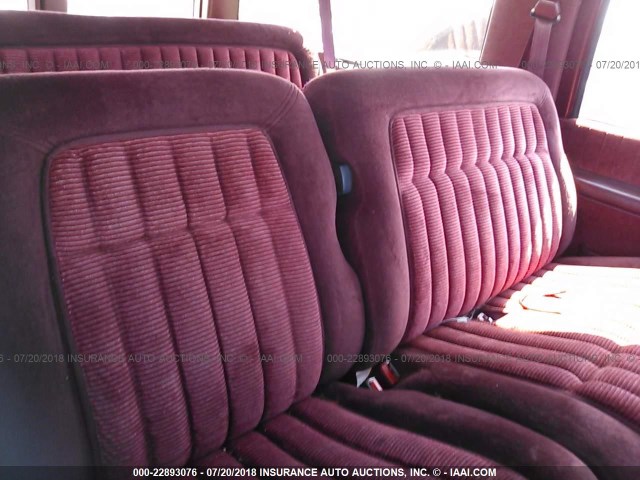 1GKGK26N9NJ728414 - 1992 GMC SUBURBAN K2500 BURGUNDY photo 8