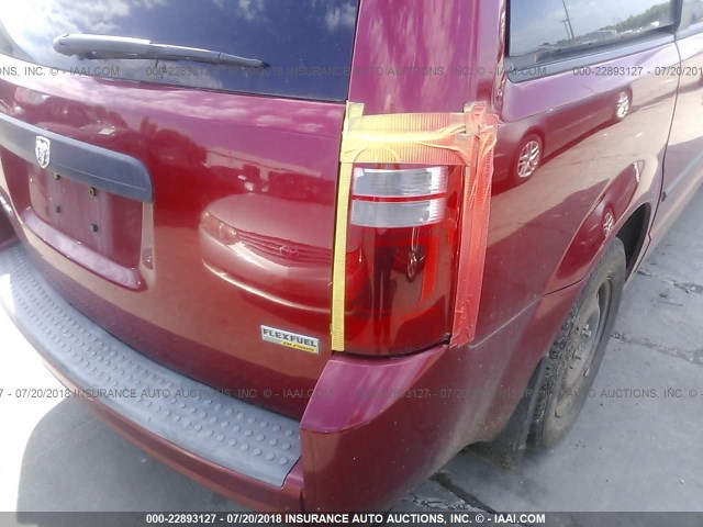 1D8HN44H58B108014 - 2008 DODGE GRAND CARAVAN SE RED photo 6