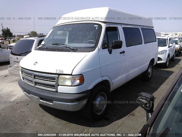 2B5WB35Z2TK147588 - 1996 DODGE RAM WAGON B3500 WHITE photo 2