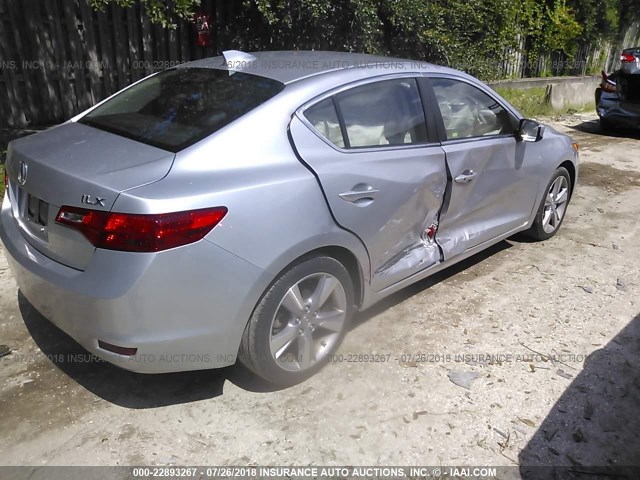 19VDE1F52EE001251 - 2014 ACURA ILX 20 PREMIUM SILVER photo 4