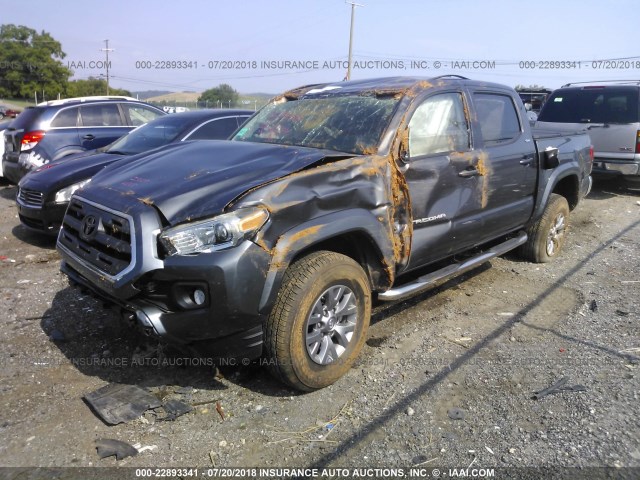3TMAZ5CN4HM044784 - 2017 TOYOTA TACOMA DBL CAB/SR5/TRD SPORT/OR GRAY photo 2