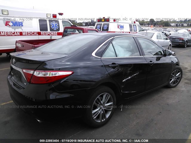4T1BF1FK2GU148588 - 2016 TOYOTA CAMRY LE/XLE/SE/XSE 黑色 照片 4