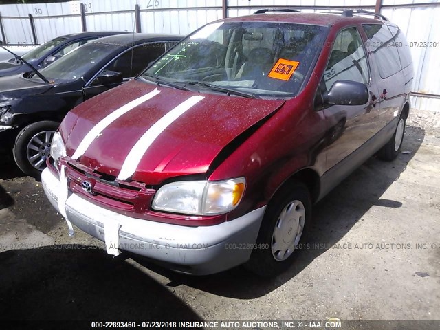 4T3ZF13C8YU251485 - 2000 TOYOTA SIENNA LE/XLE RED photo 2