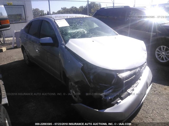 1FAHP35N68W244299 - 2008 FORD FOCUS SE/SEL/SES SILVER photo 1