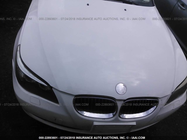 WBANV13588CZ55849 - 2008 BMW 528 XI WHITE photo 6