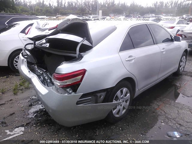 4T1BF3EK4AU071906 - 2010 TOYOTA CAMRY SE/LE/XLE SILVER photo 4