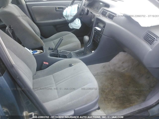 4T1BG22K11U812203 - 2001 TOYOTA CAMRY CE/LE/XLE 蓝色 照片 5