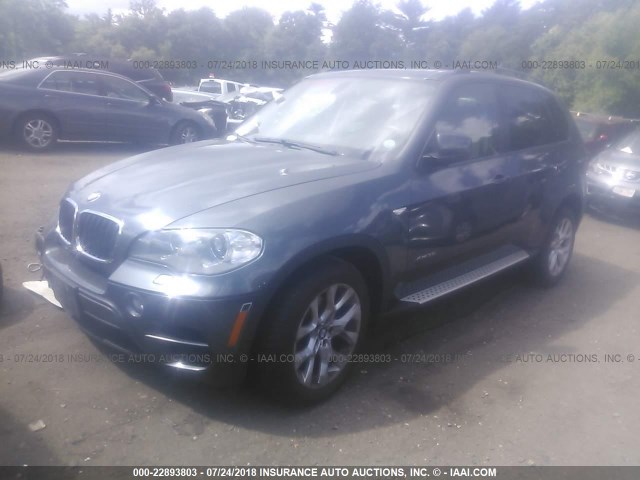 5UXZV4C52CL985894 - 2012 BMW X5 XDRIVE35I Gris foto 2