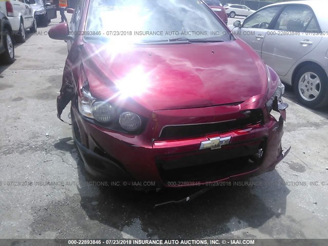 1G1JA6SH7D4155157 - 2013 CHEVROLET SONIC LS RED photo 6