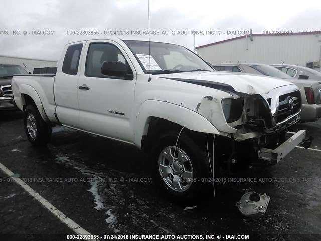 5TETX62N06Z158044 - 2006 TOYOTA TACOMA PRERUNNER ACCESS CAB WHITE photo 1