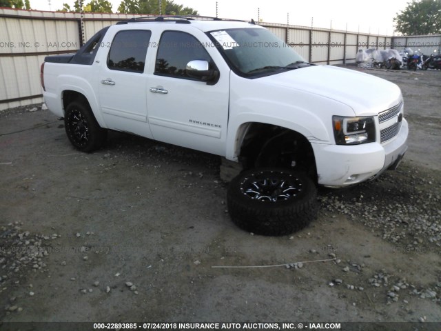 3GNTKFE70CG133378 - 2012 CHEVROLET AVALANCHE LT WHITE photo 1