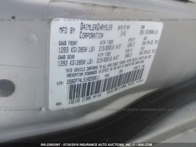 2B8GP74L51R293811 - 2001 DODGE GRAND CARAVAN EX SILVER photo 9