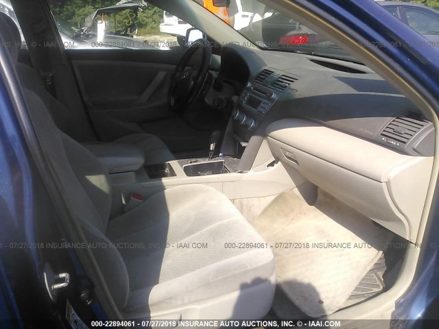 4T1BE46K88U243453 - 2008 TOYOTA CAMRY CE/LE/XLE/SE BLUE photo 5