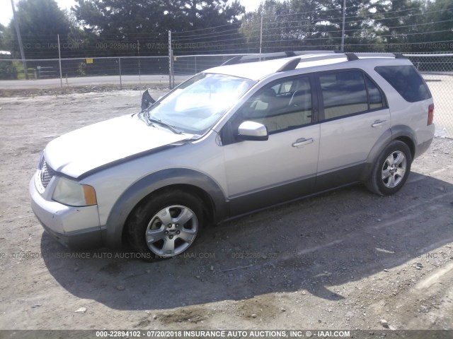 1FMDK02185GA52505 - 2005 FORD FREESTYLE SEL SILVER photo 2