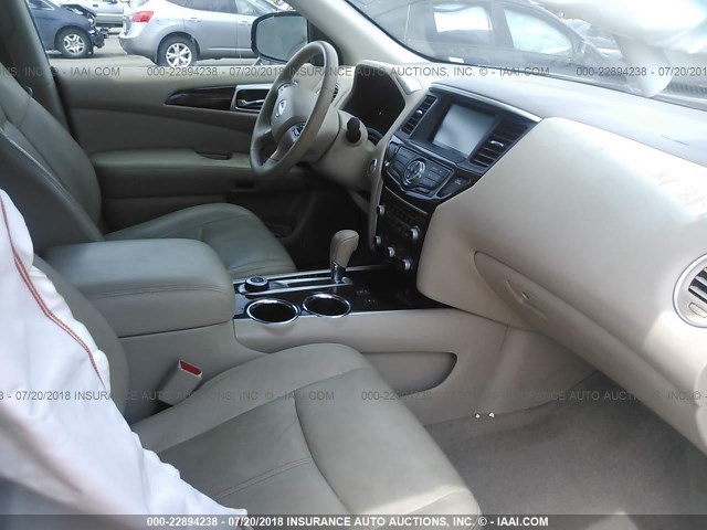 5N1AR2MM9DC604441 - 2013 NISSAN PATHFINDER S/SV/SL/PLATINUM GRAY photo 5