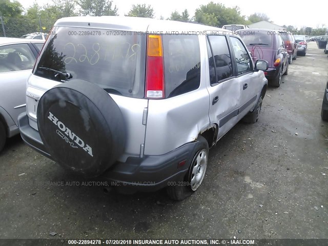 JHLRD1740YC051070 - 2000 HONDA CR-V LX SILVER photo 4