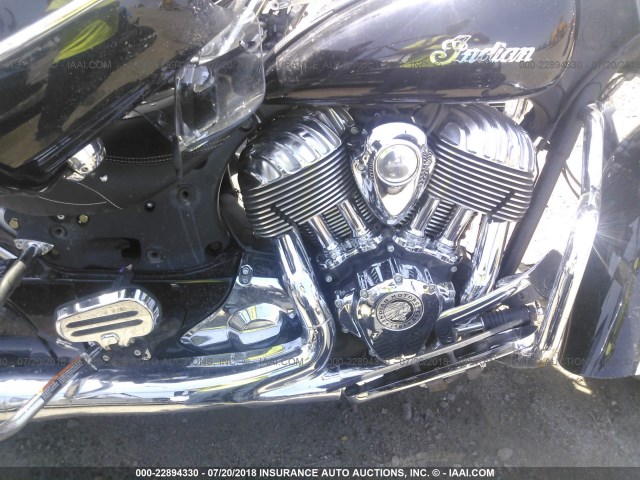 56KTHAAA7H3354766 - 2017 INDIAN MOTORCYCLE CO. SPRINGFIELD  BLACK photo 8