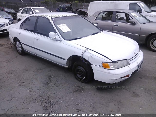 1HGCD5639RA184475 - 1994 HONDA ACCORD LX/EX WHITE photo 1