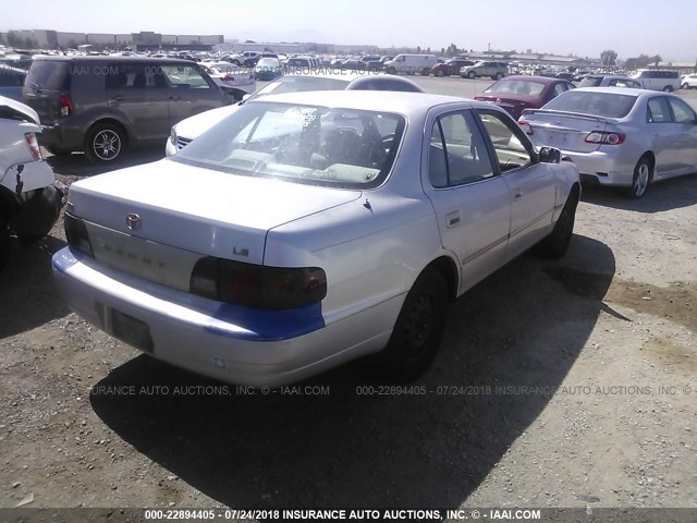 JT2BG12K4T0406658 - 1996 TOYOTA CAMRY DX/LE/XLE ვერცხლისფერი ფოტო 4