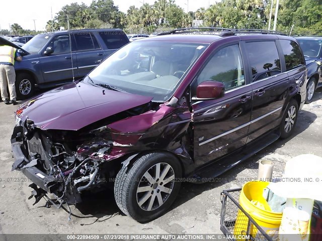 2A8HR54159R641987 - 2009 CHRYSLER TOWN & COUNTRY TOURING RED photo 2